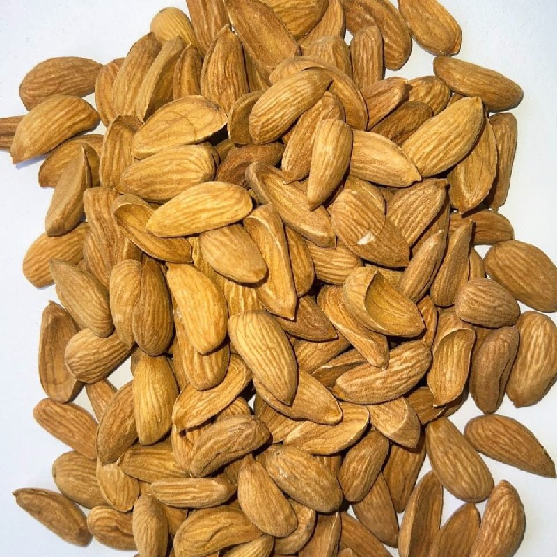 مغز بادام